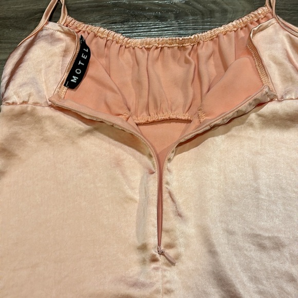 NWOT MOTEL Dress - Picture 5 of 6